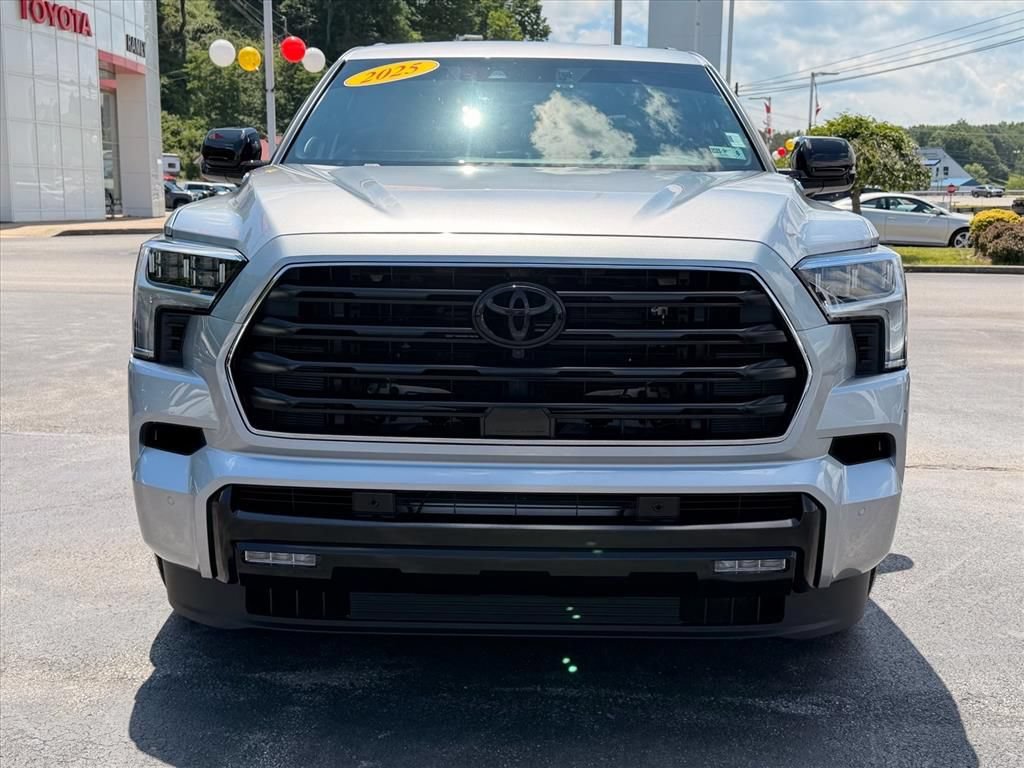 Used 2025 Toyota Sequoia Limited w/ TRD Off-Road Package AWD/4WD image 10
