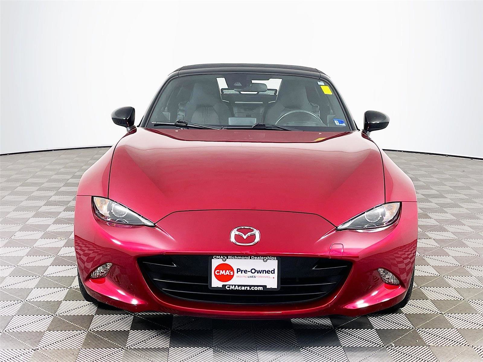 Used 2021 MAZDA MX-5 Miata Sport RWD image 2