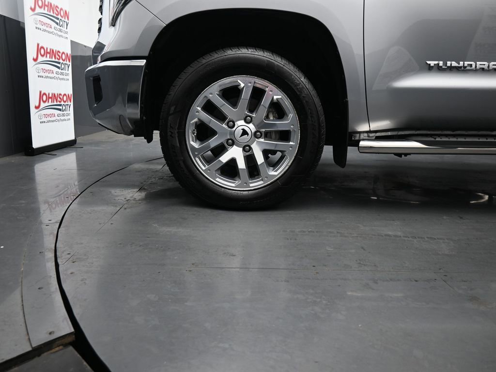Used 2021 Toyota Tundra SR5 w/ SR5 Upgrade Package AWD/4WD image 15