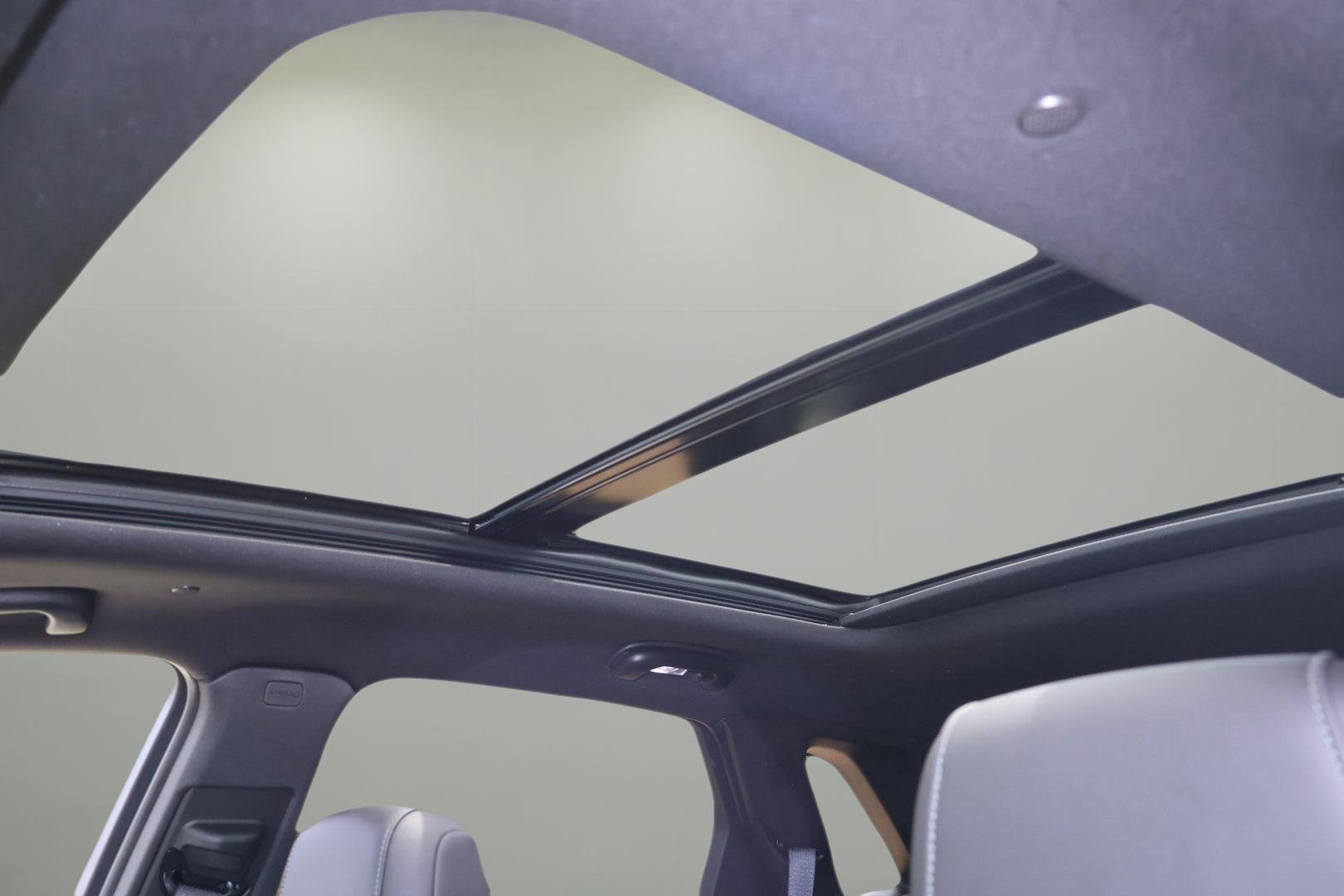 New 2025 Cadillac XT5 Premium Luxury image 28