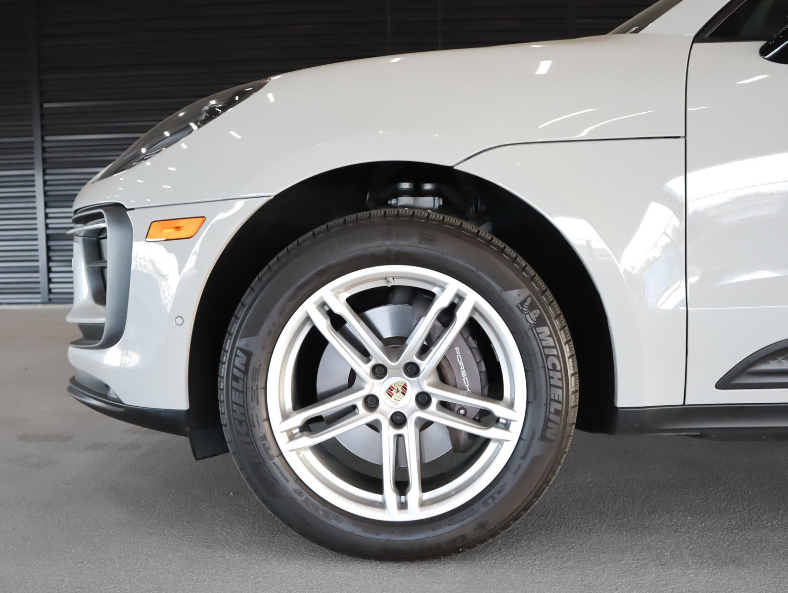 Certified 2023 Porsche Macan image 21