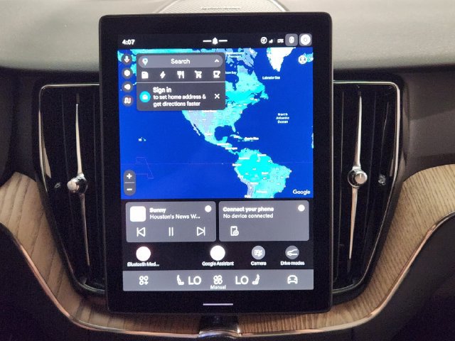 New 2027 Volvo XC60 T8 Plus AWD/4WD image 17