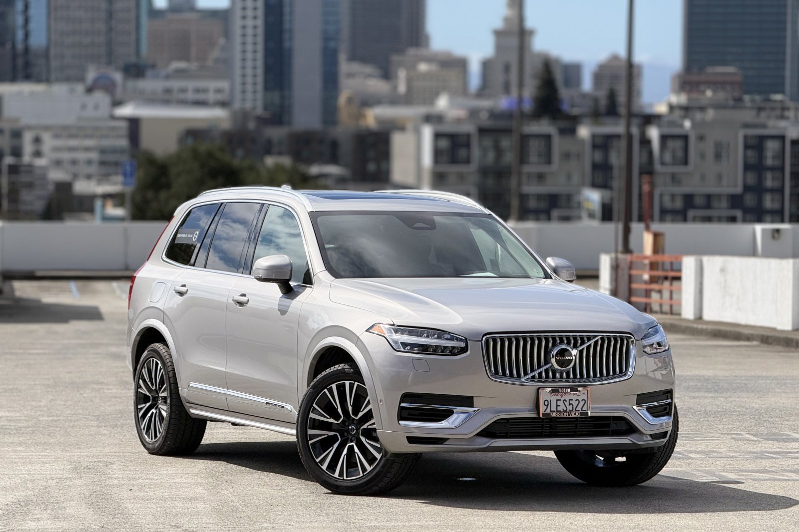 Used 2024 Volvo XC90 T8 Plus AWD/4WD image 2