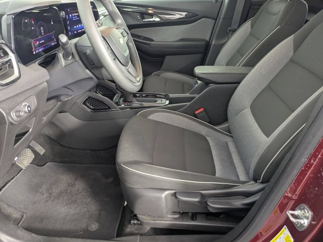 Used 2025 Chevrolet TrailBlazer LT AWD/4WD image 11