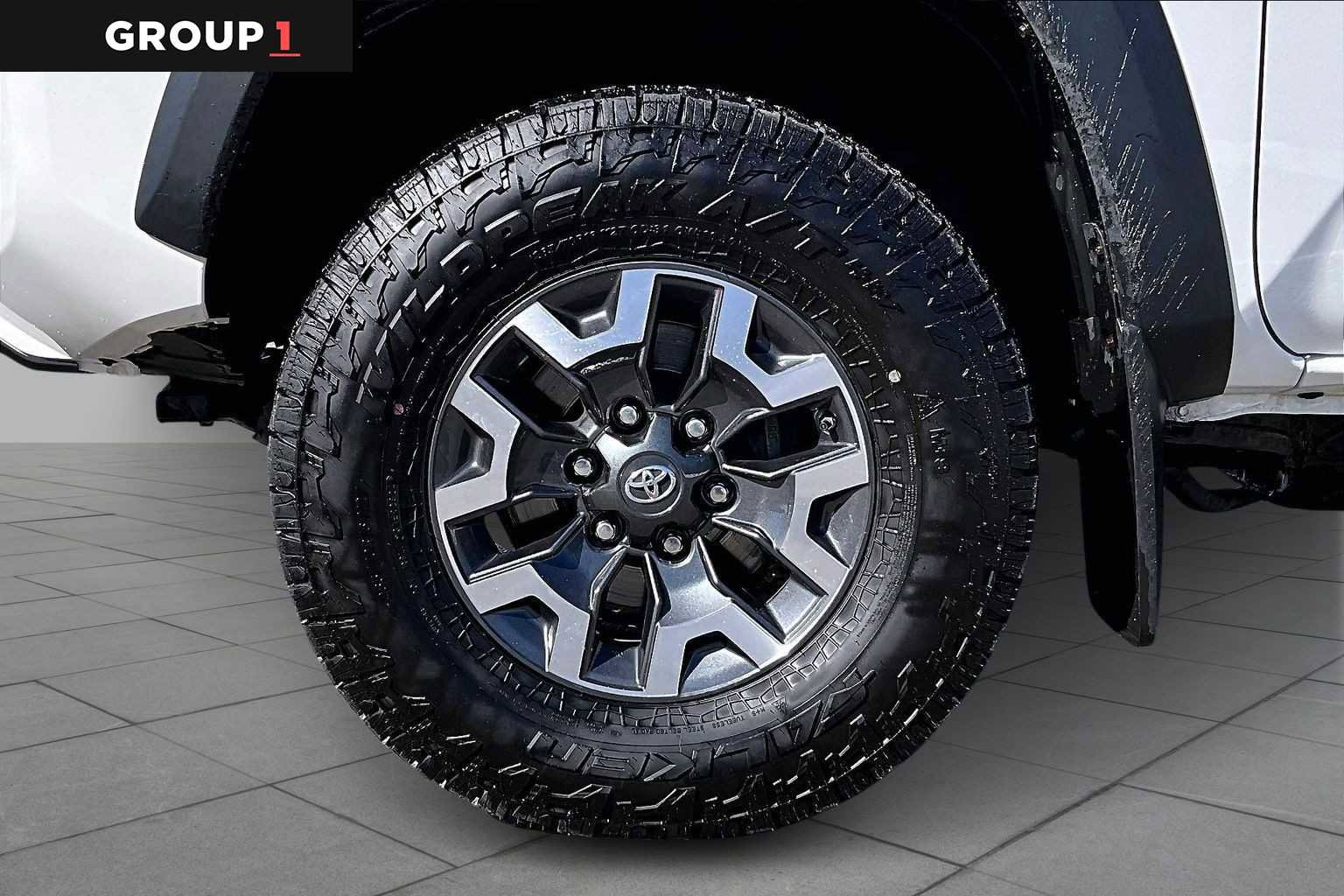 Certified 2018 Toyota Tacoma TRD Off-Road w/ Technology Package image 11