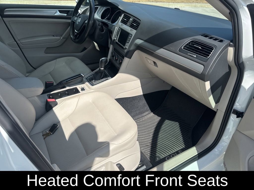 Used 2016 Volkswagen Golf SE image 16