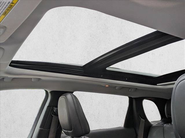 Used 2019 Jeep Cherokee Limited AWD/4WD image 15