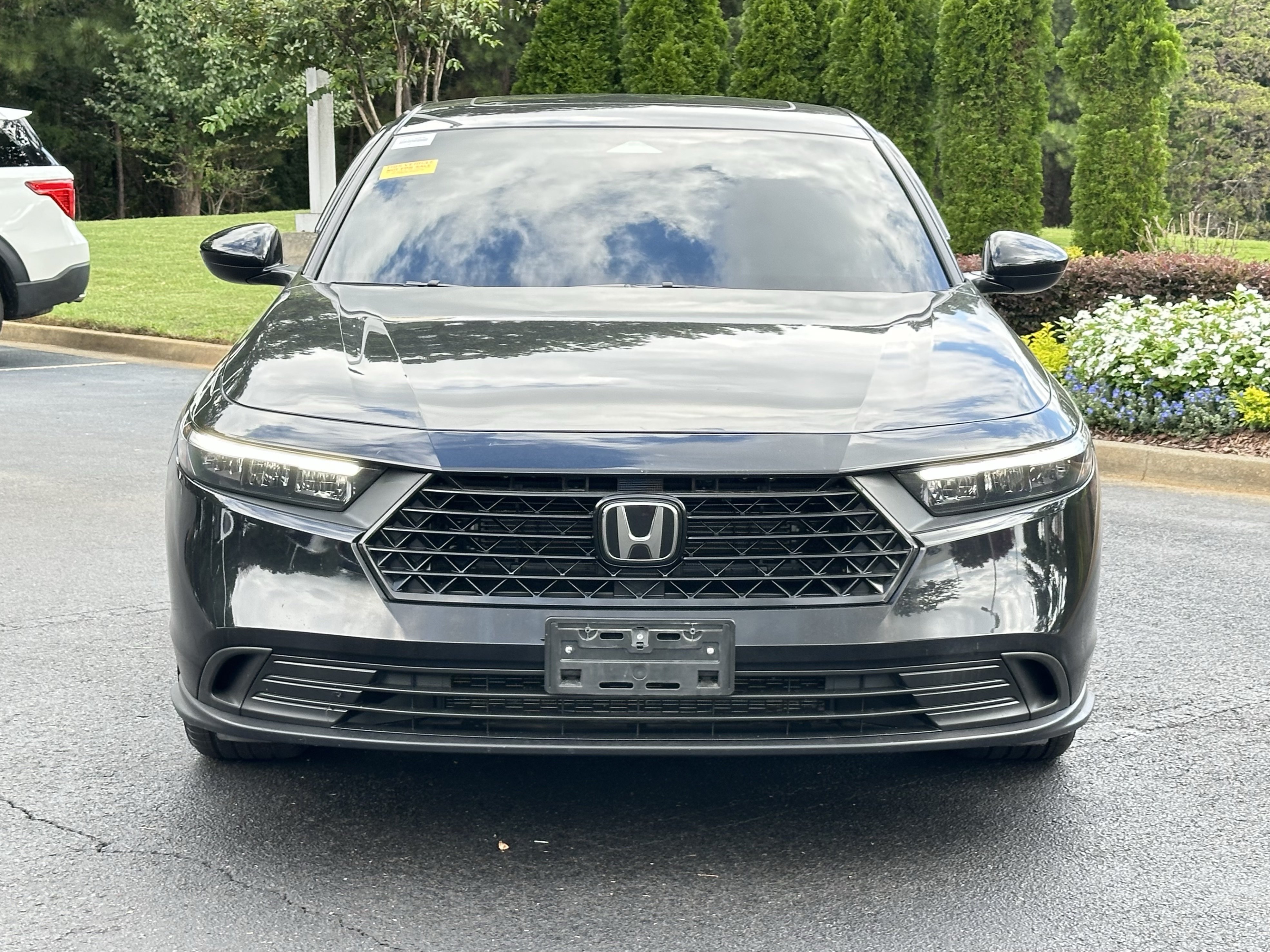 Used 2025 Honda Accord Sport image 3