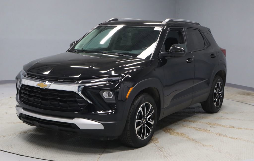 Used 2025 Chevrolet TrailBlazer LT w/ LT Cold Weather Package image 6