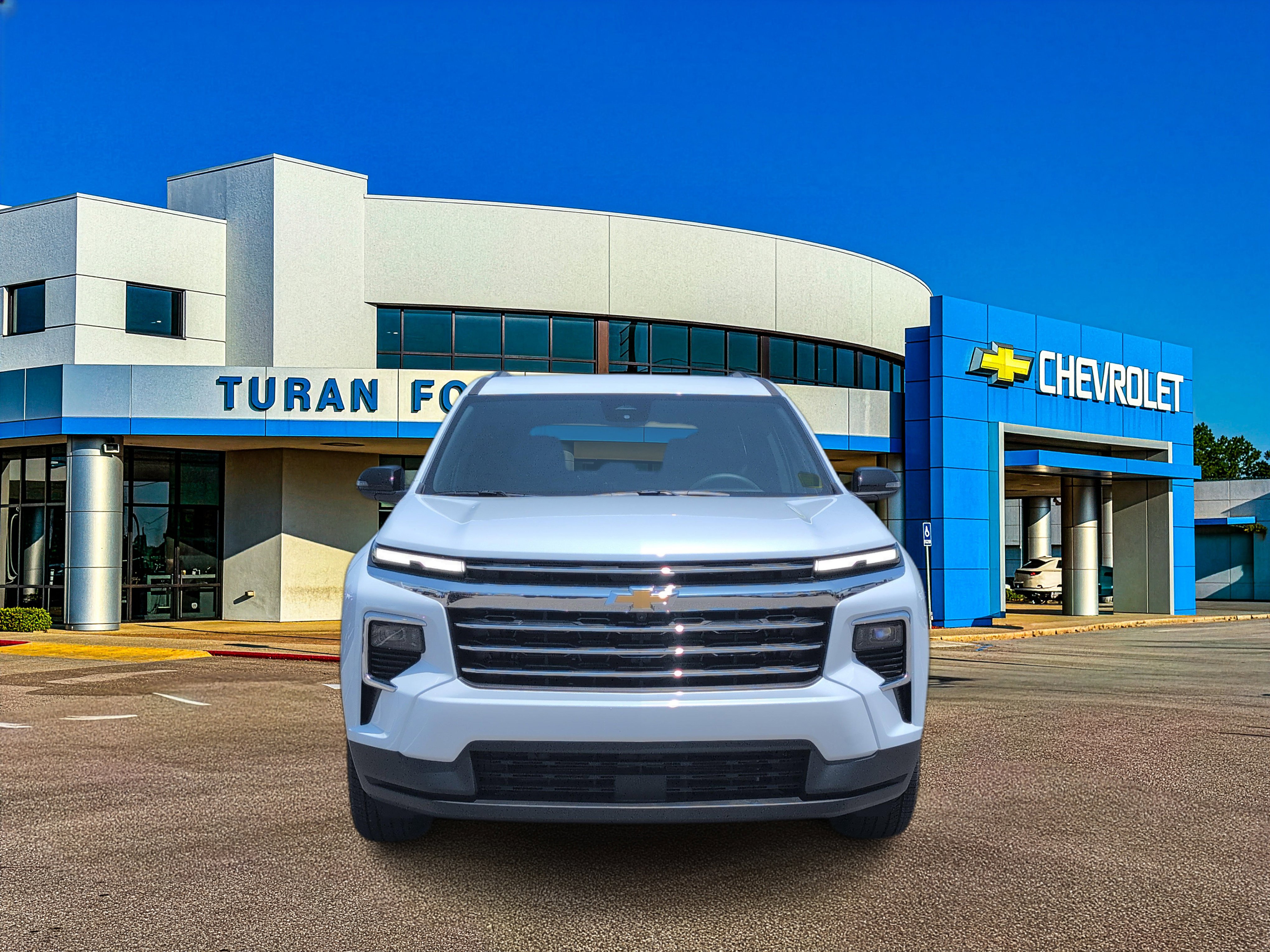 Used 2026 Chevrolet Traverse LT w/ Driver Confidence Package FWD image 9