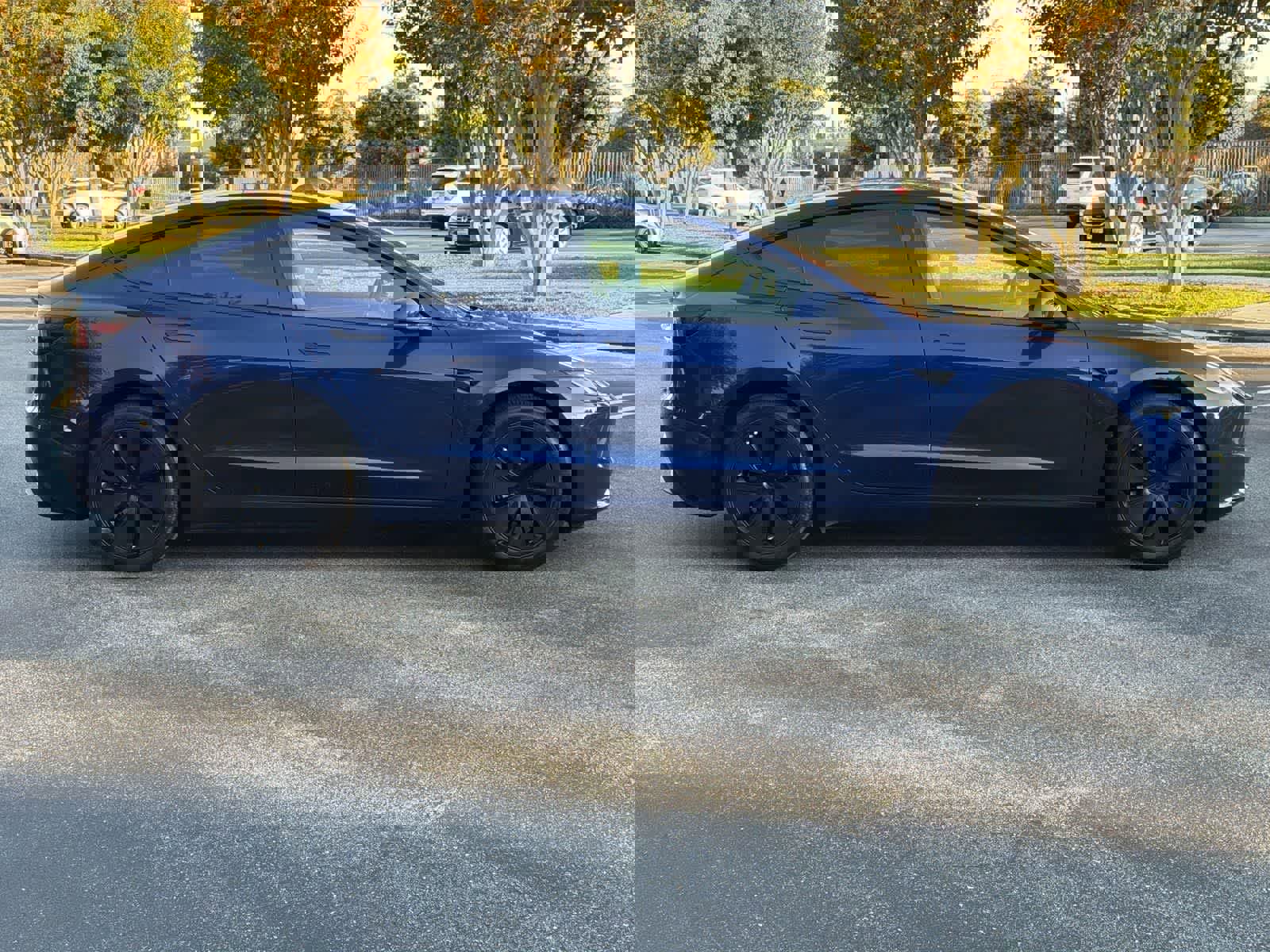 Used 2024 Tesla Model 3 Standard Range image 3