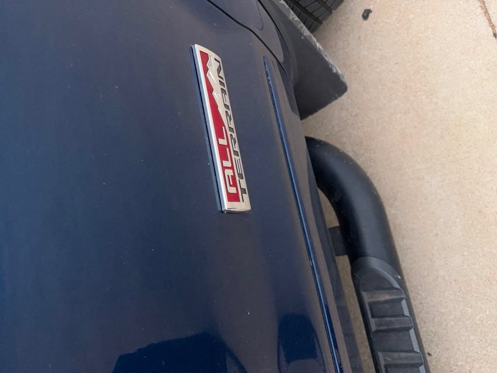 Used 2018 GMC Sierra 1500 SLT AWD/4WD image 5