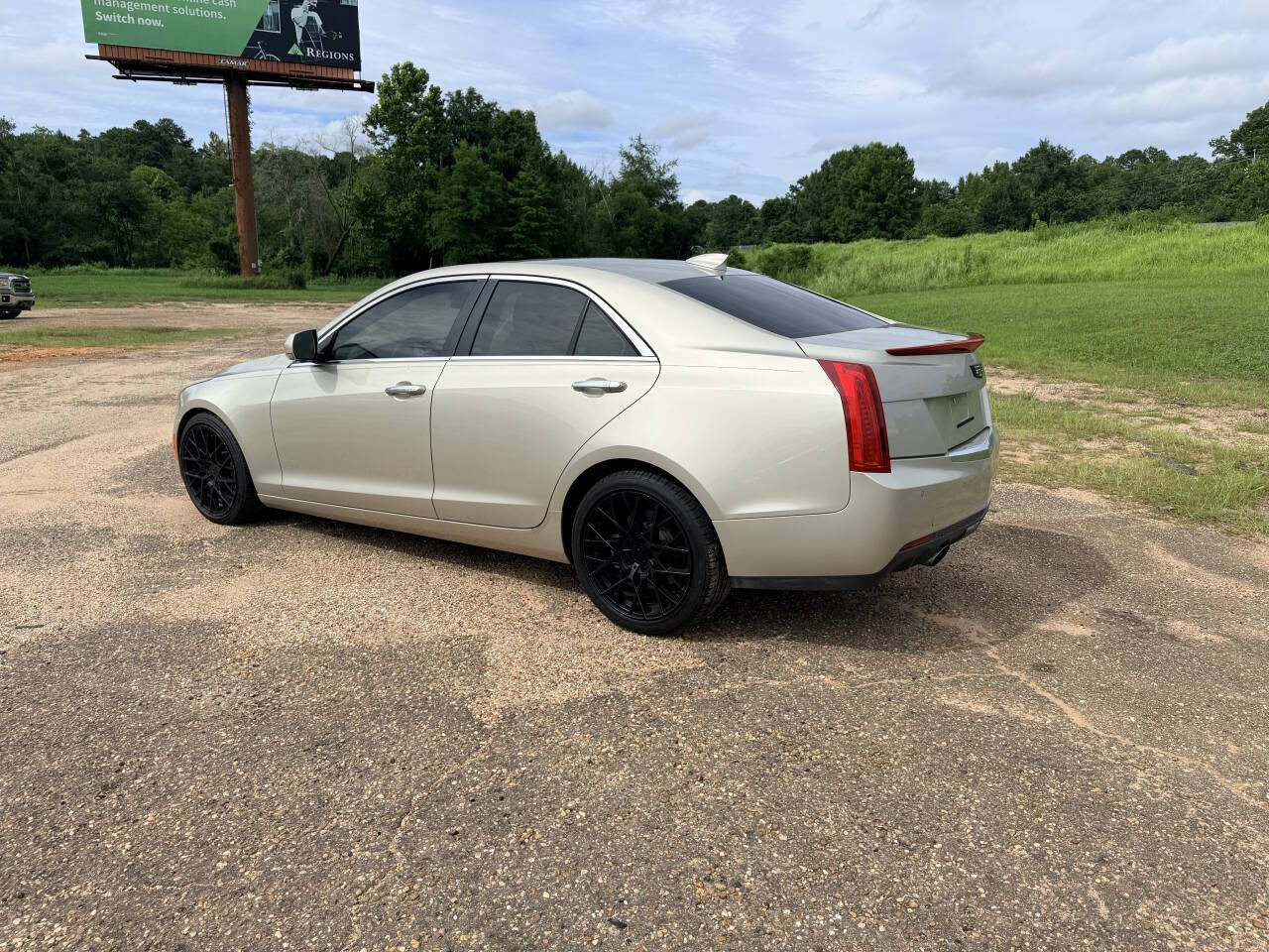 Used 2015 Cadillac ATS Luxury w/ Sun And Sound Package RWD image 3