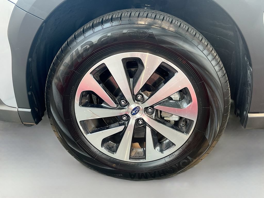 Used 2025 Subaru Outback Premium AWD/4WD image 30