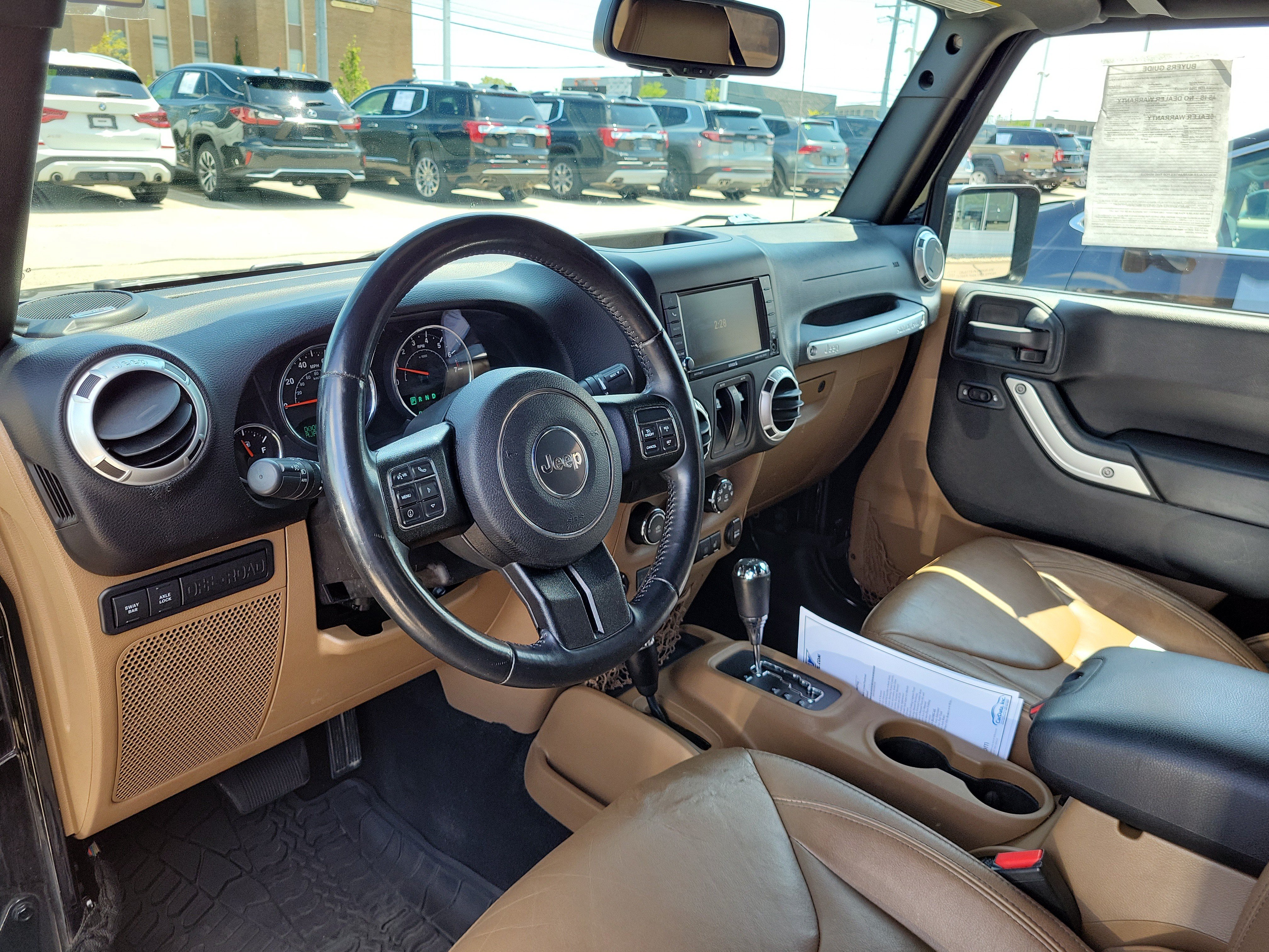 Used 2015 Jeep Wrangler Rubicon w/ Power Convenience Group AWD/4WD image 14