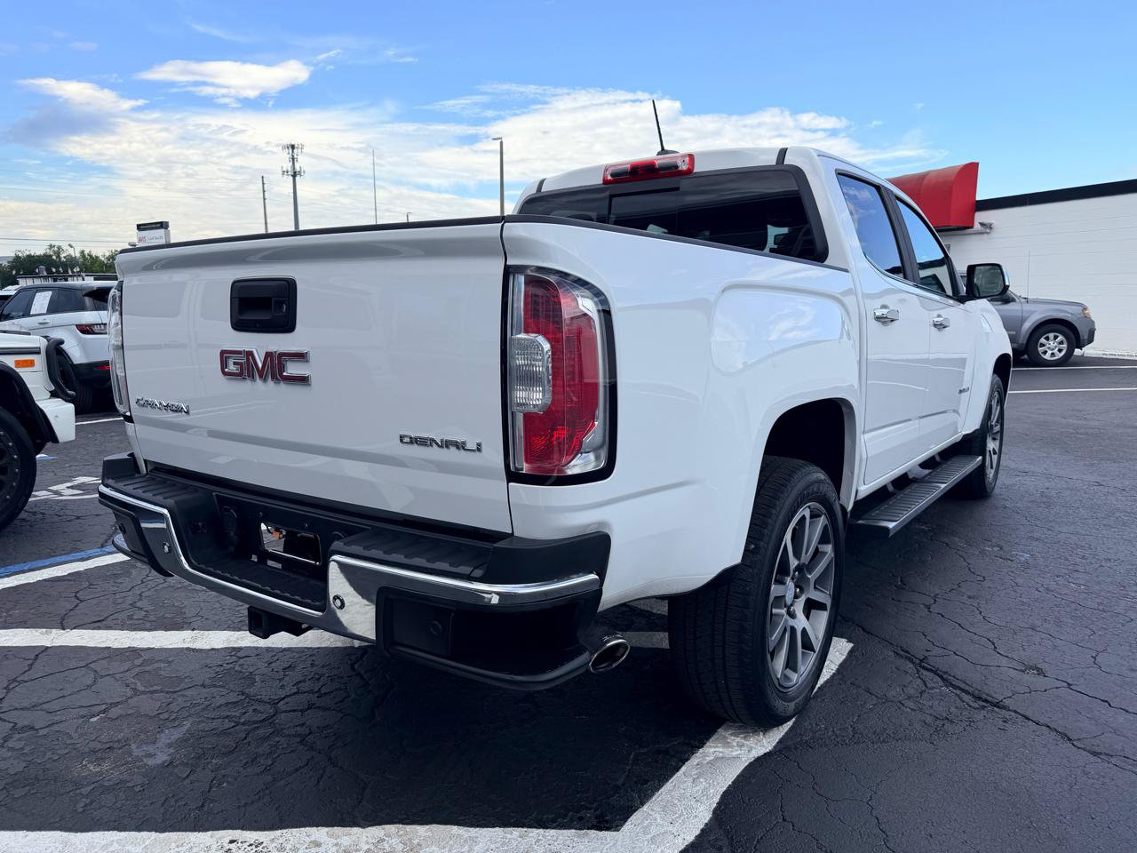 Used 2020 GMC Canyon Denali AWD/4WD image 3