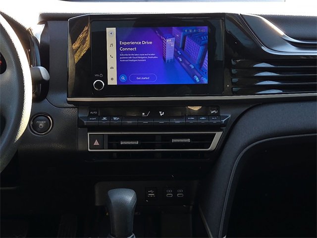 Used 2025 Toyota Camry LE image 13