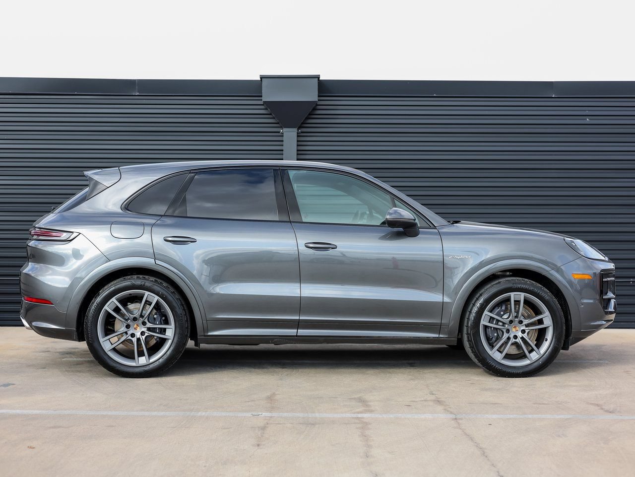 New 2026 Porsche Cayenne E-Hybrid AWD/4WD image 8