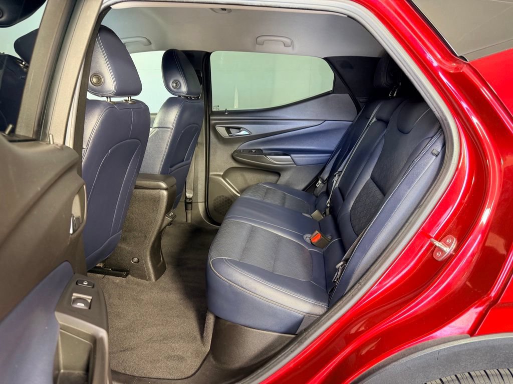 Used 2022 Chevrolet Bolt EUV Premier FWD image 28