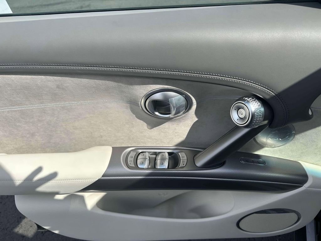 New 2025 Genesis GV60 Performance image 10