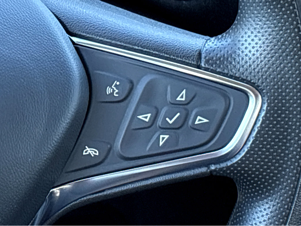 Used 2024 Chevrolet Malibu LT image 17