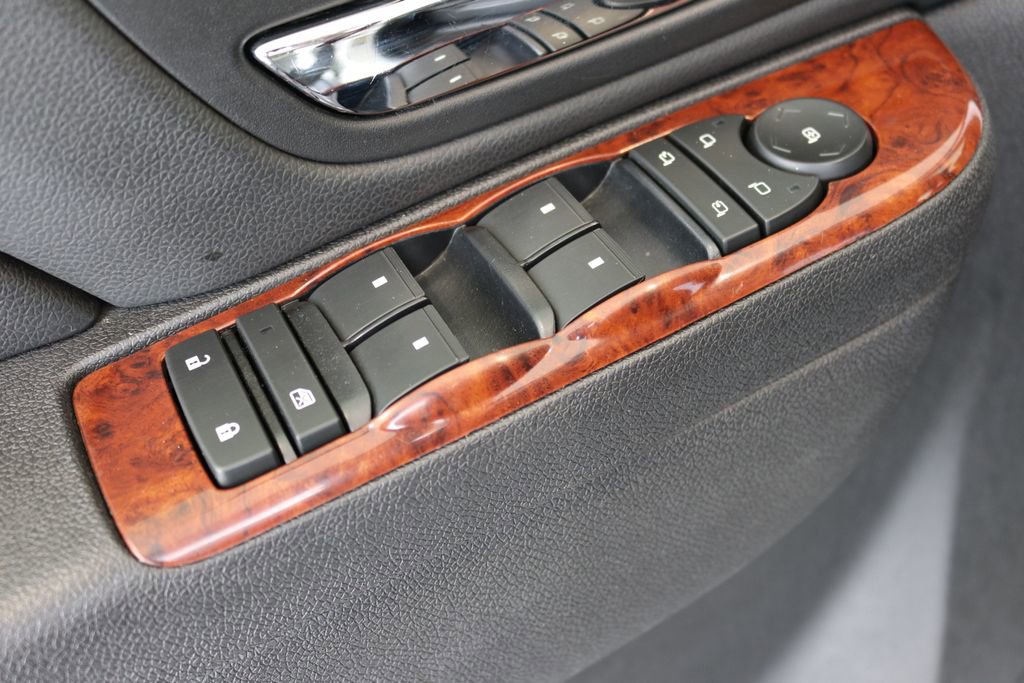 Used 2014 Chevrolet Tahoe LT w/ Luxury Package image 14