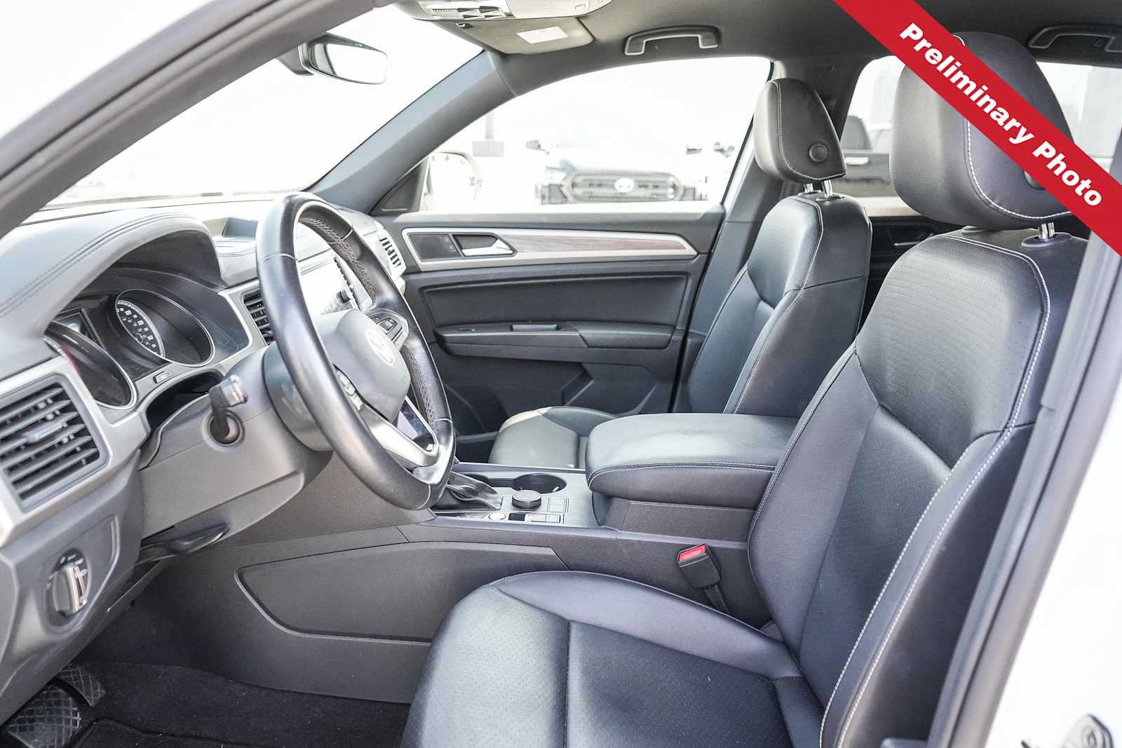 Used 2020 Volkswagen Atlas Cross Sport SE w/ Towing Package AWD/4WD image 14