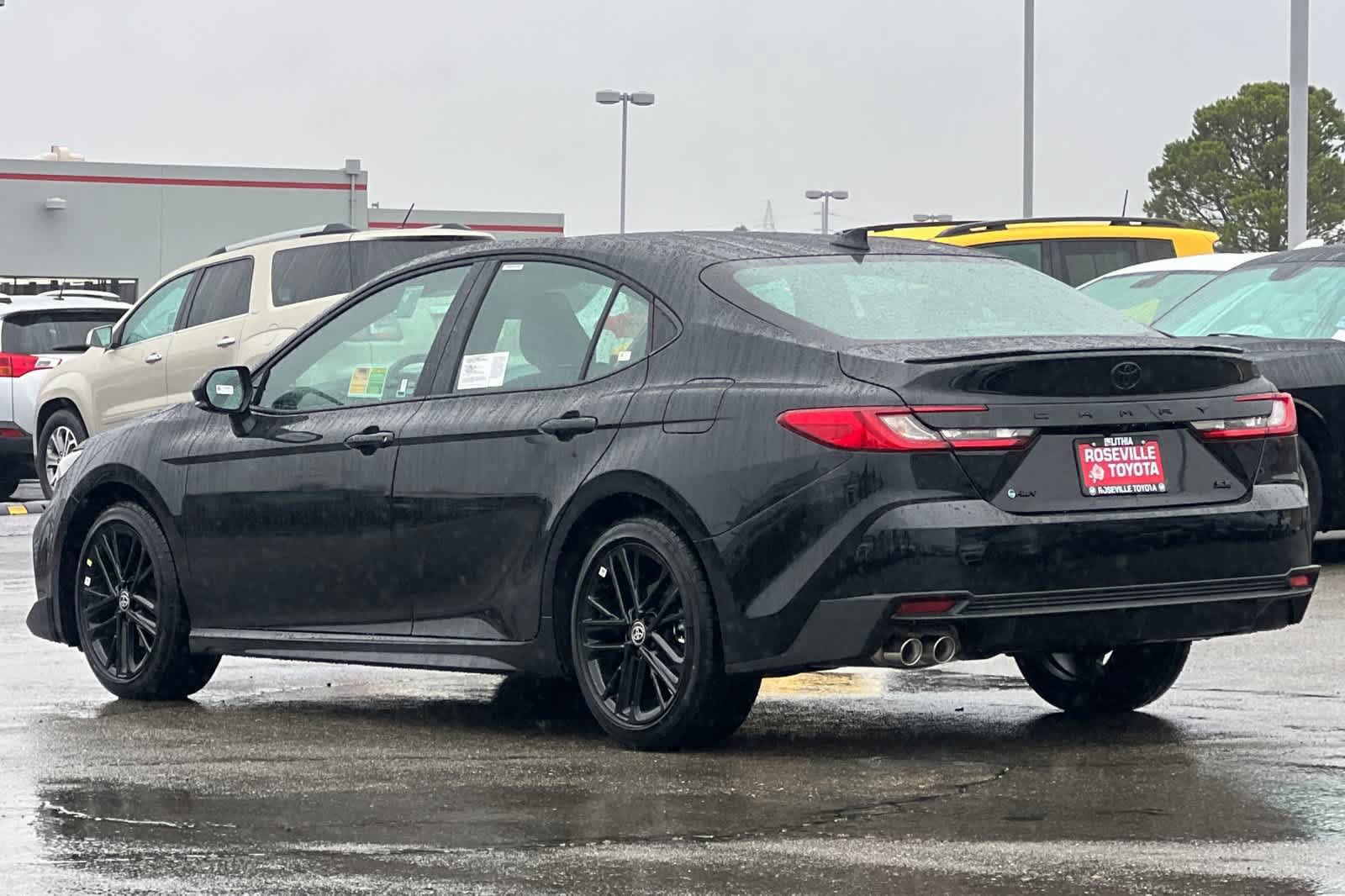 New 2026 Toyota Camry SE FWD image 6