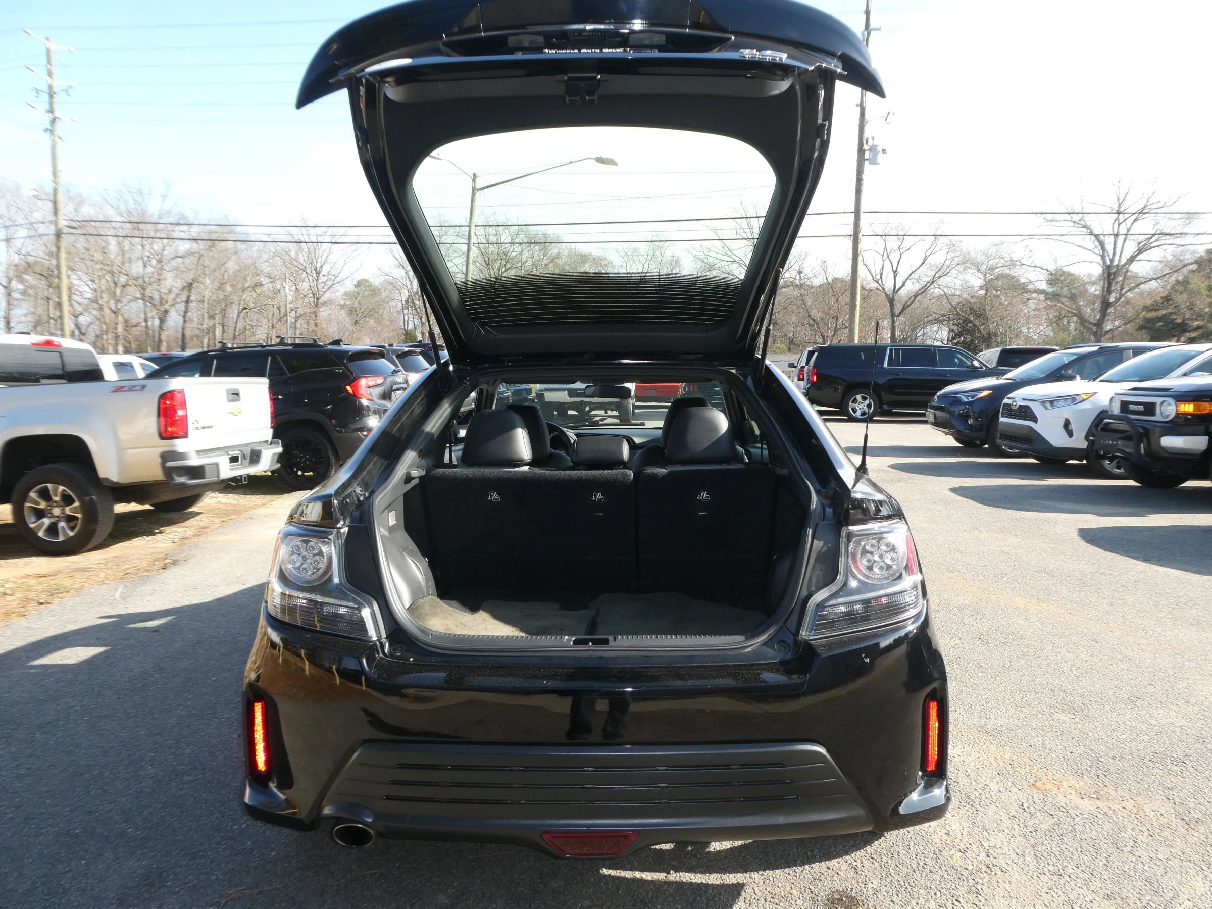 Used 2015 Scion tC image 7