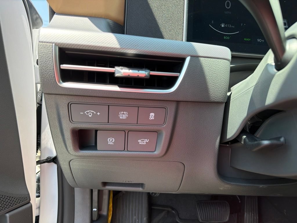 New 2026 Hyundai Sonata Limited FWD image 32