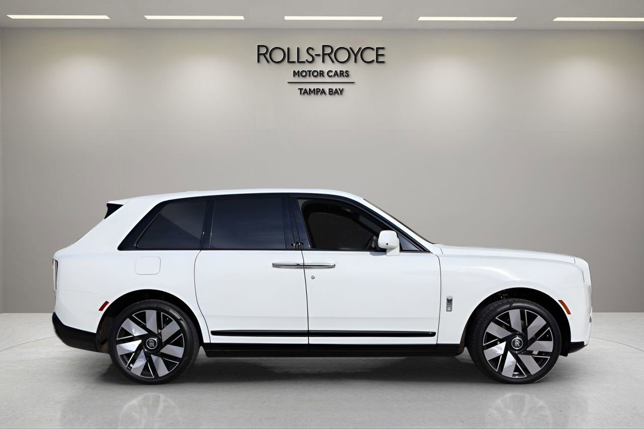 New 2026 Rolls-Royce Cullinan AWD/4WD image 7