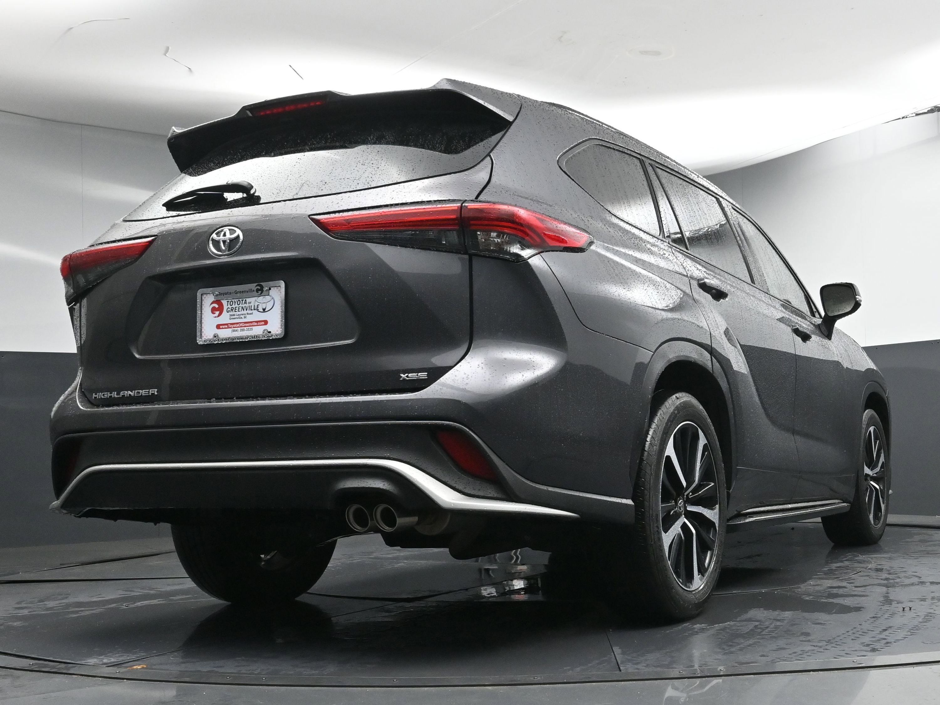 Certified 2021 Toyota Highlander XSE image 28