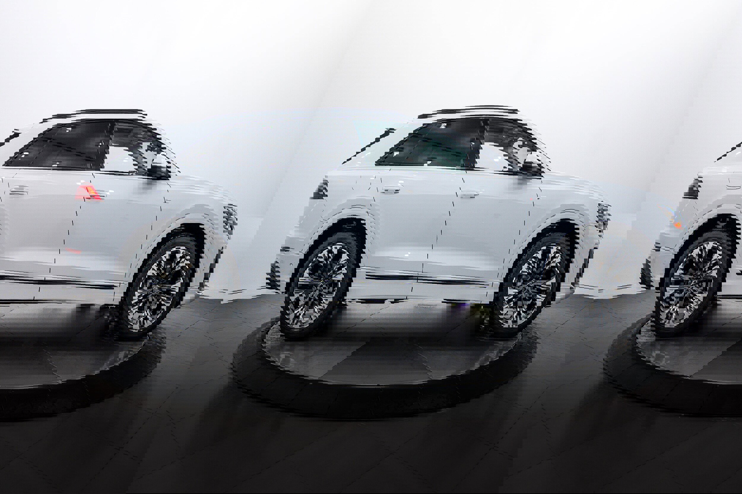 Certified 2025 Audi Q8 Premium Plus w/ Premium Plus Package image 3