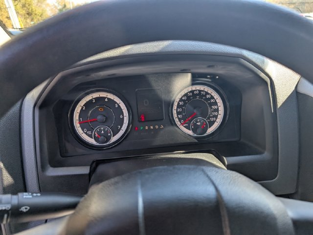 Used 2018 RAM 1500 Express AWD/4WD image 21