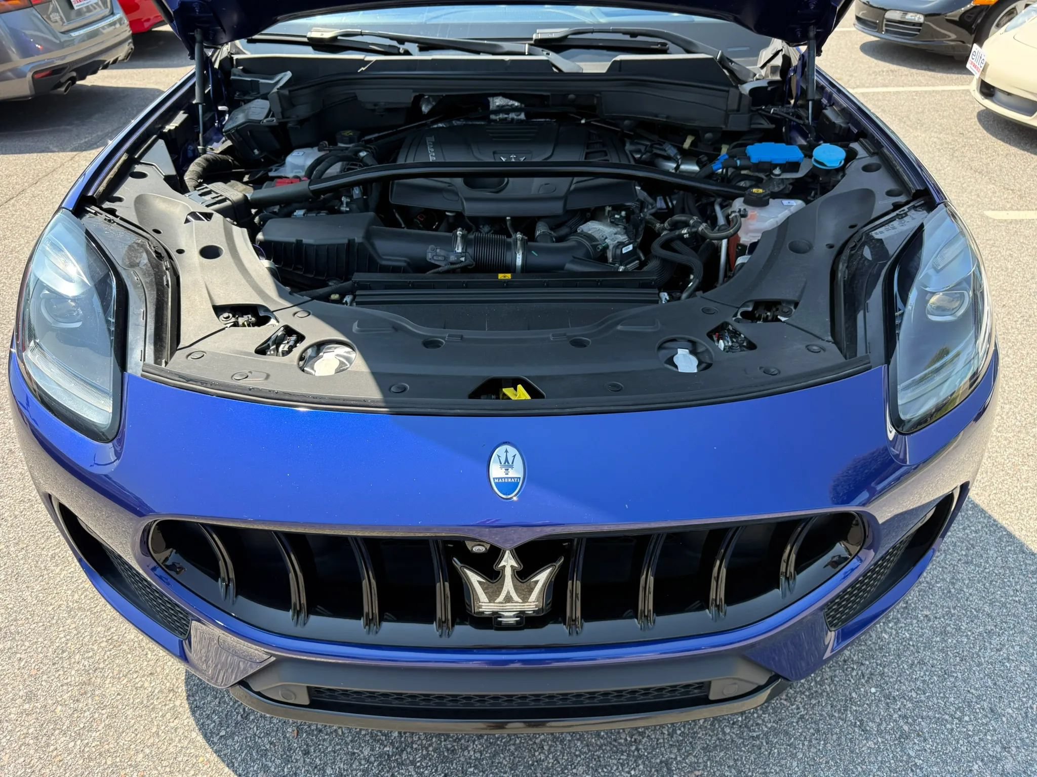 Used 2023 Maserati Grecale Modena AWD/4WD image 35