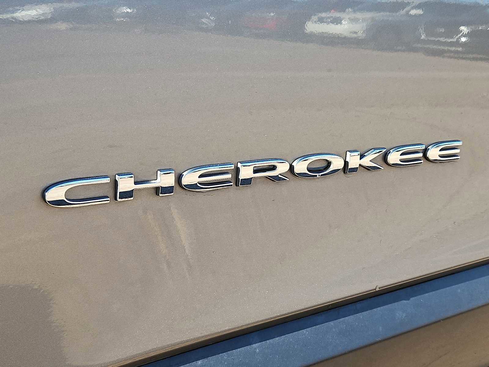 Used 2017 Jeep Cherokee Latitude image 13