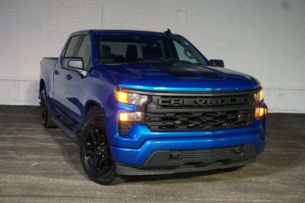 Used 2023 Chevrolet Silverado 1500 Custom w/ Rally Edition image 4