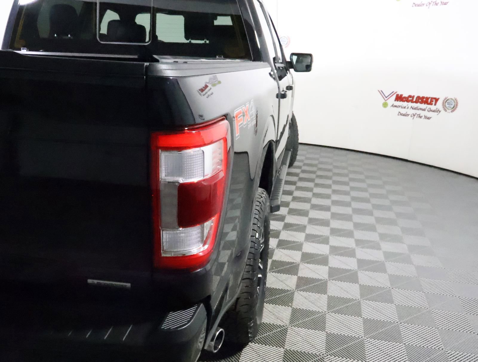 Used 2022 Ford F150 Lariat w/ Equipment Group 502A High image 13