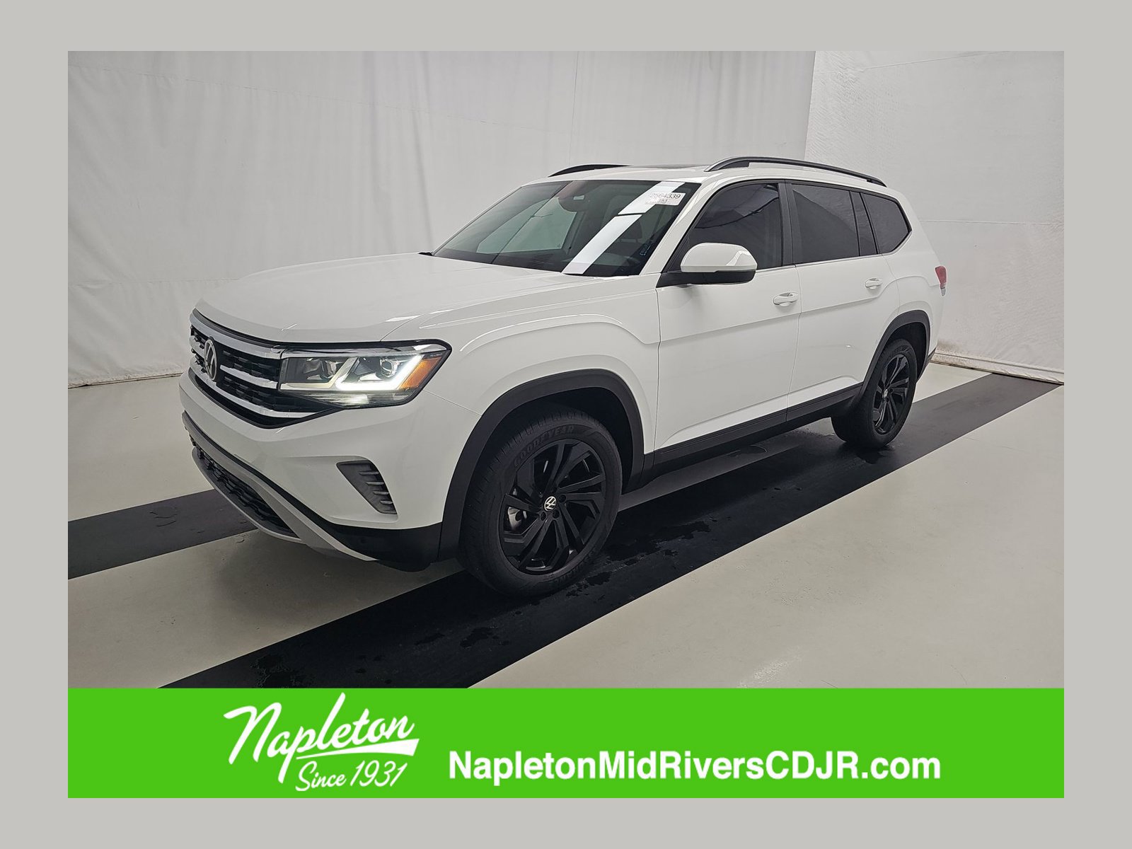 Used 2023 Volkswagen Atlas SE w/ Panoramic Sunroof Package