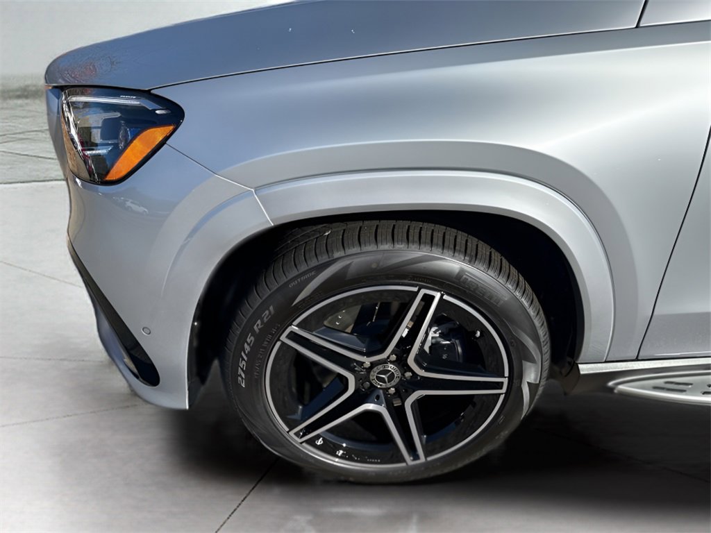 New 2026 Mercedes-Benz GLS 450 4MATIC image 9