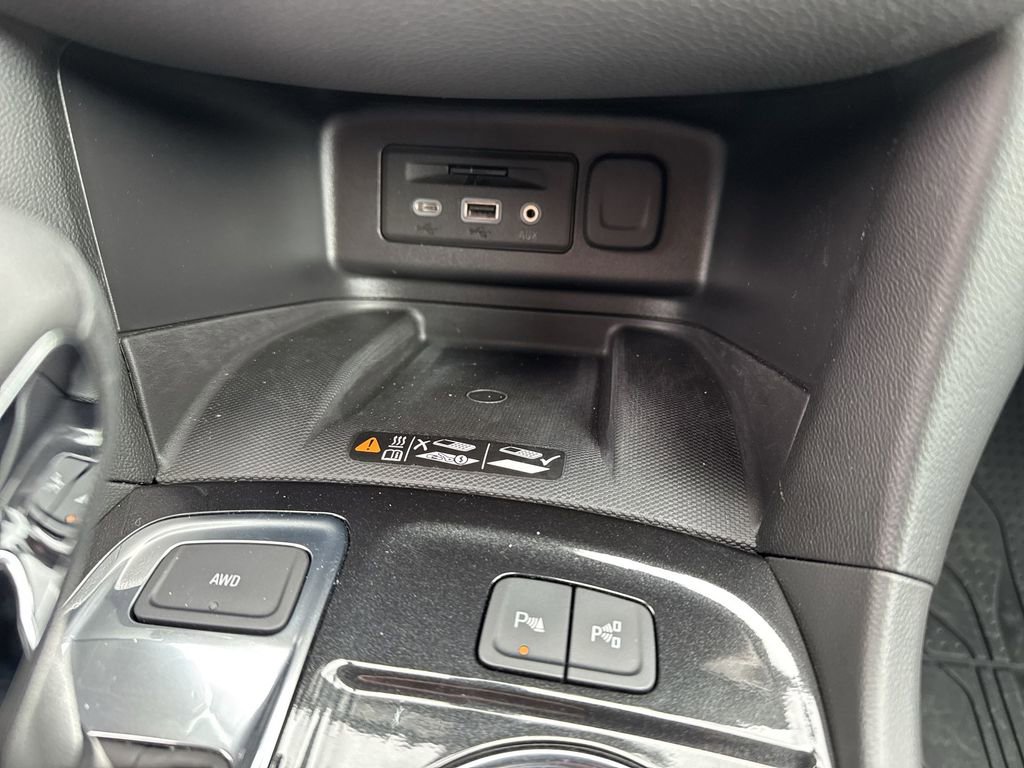 Certified 2023 Chevrolet Equinox Premier image 33