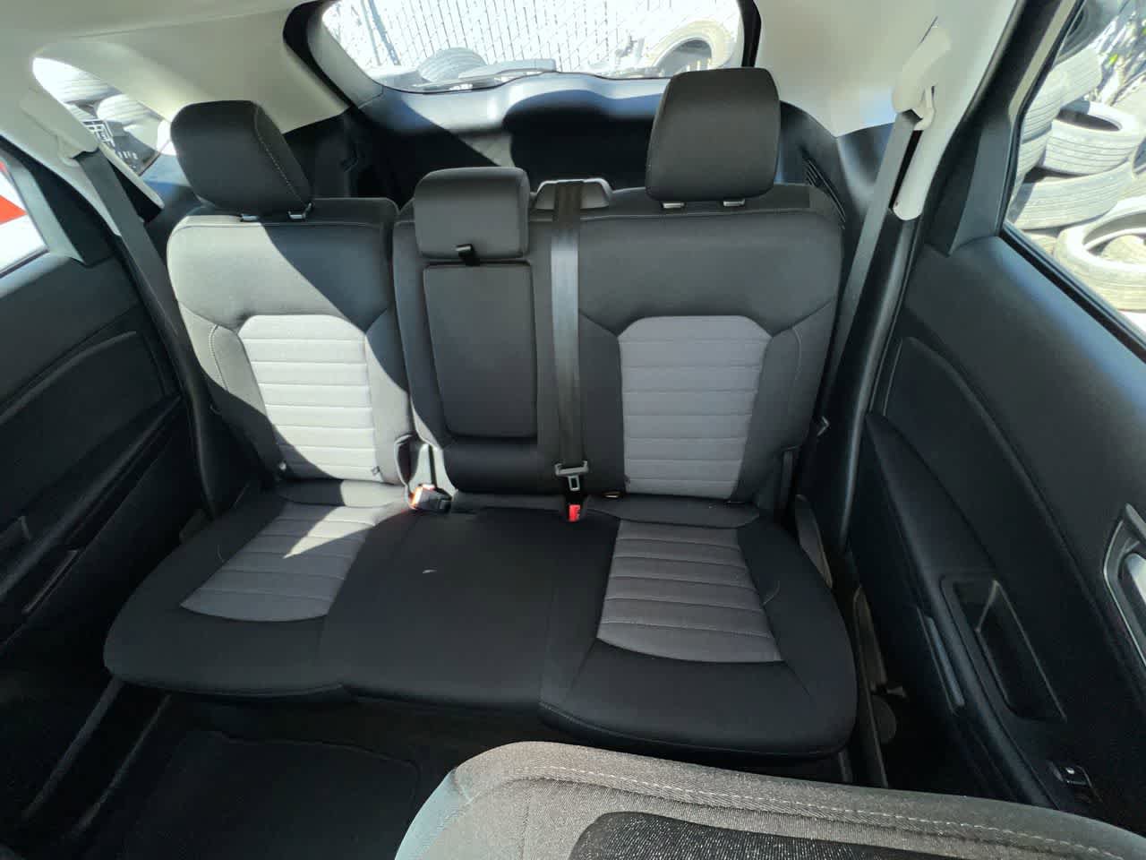 Used 2022 Ford Edge SE AWD/4WD image 23