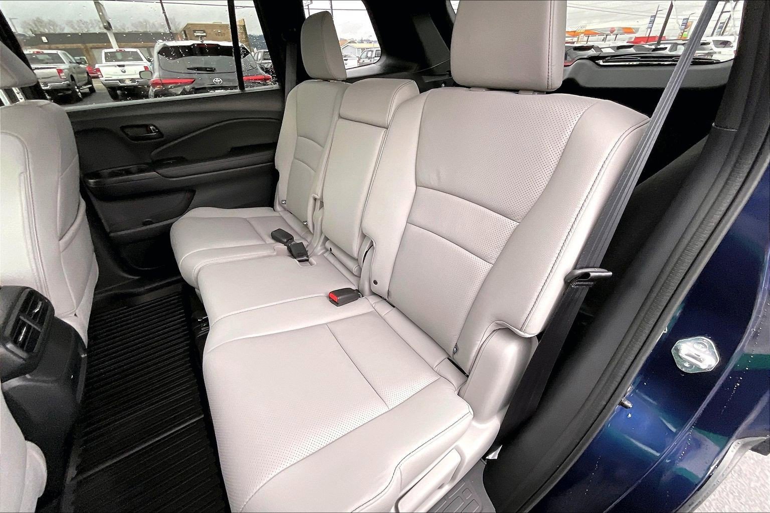 Used 2025 Honda Passport EX-L image 26