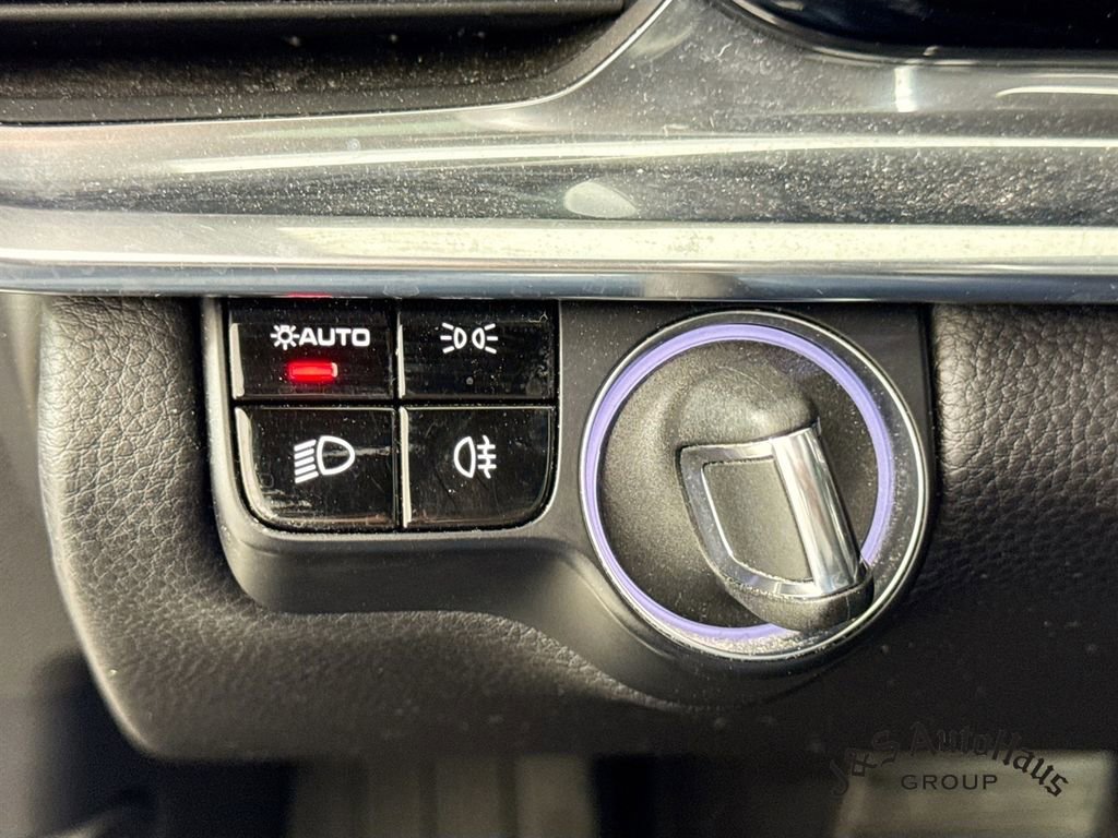 Used 2021 Porsche Panamera 4 AWD/4WD image 10
