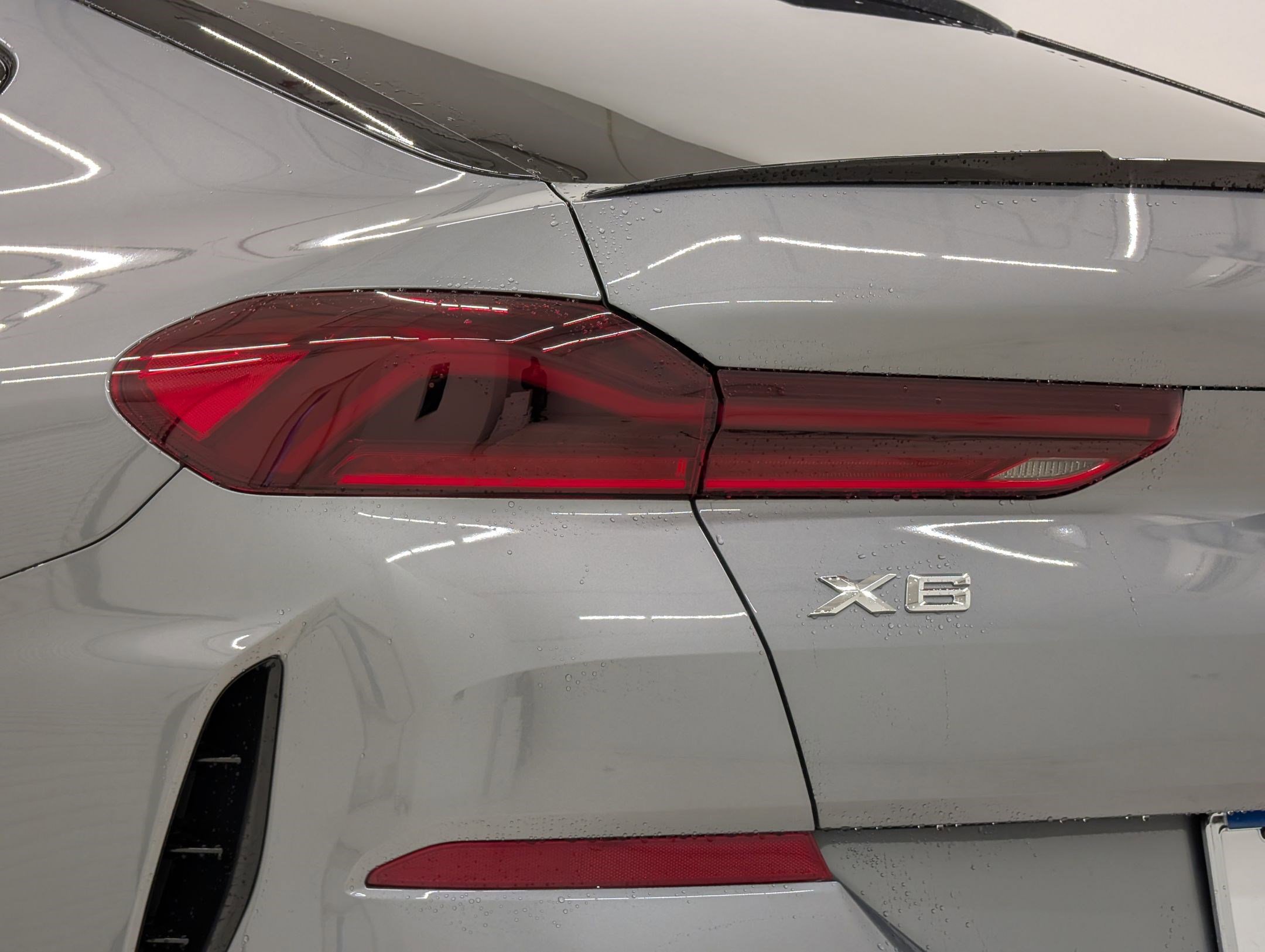 New 2026 BMW X6 xDrive40i image 13