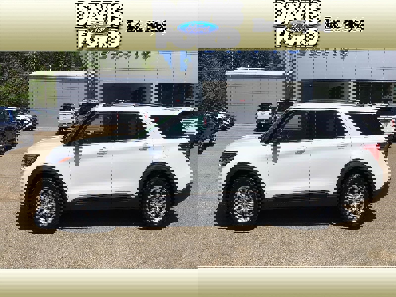 New 2026 Ford Explorer Active image 4