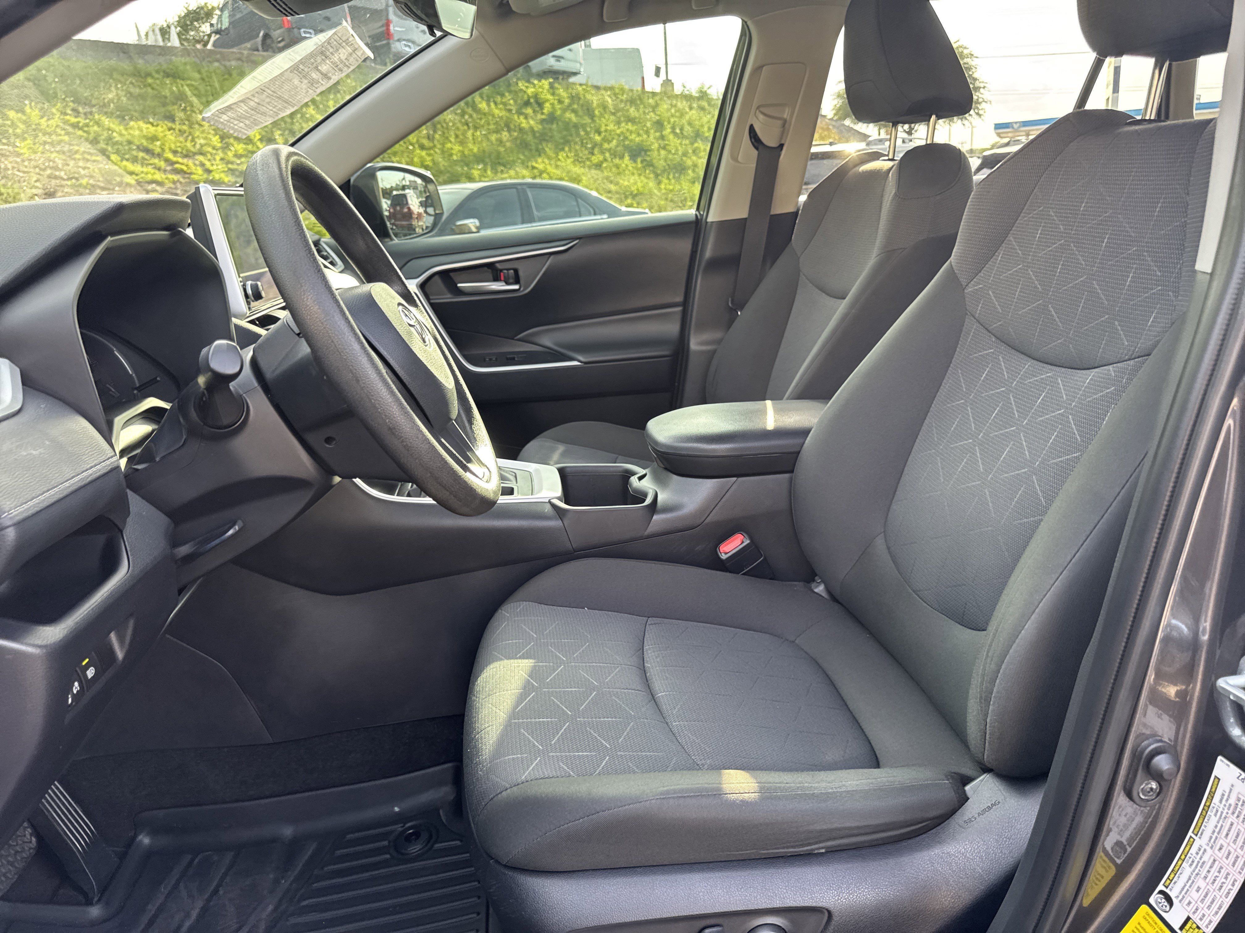 Used 2024 Toyota RAV4 XLE FWD image 24