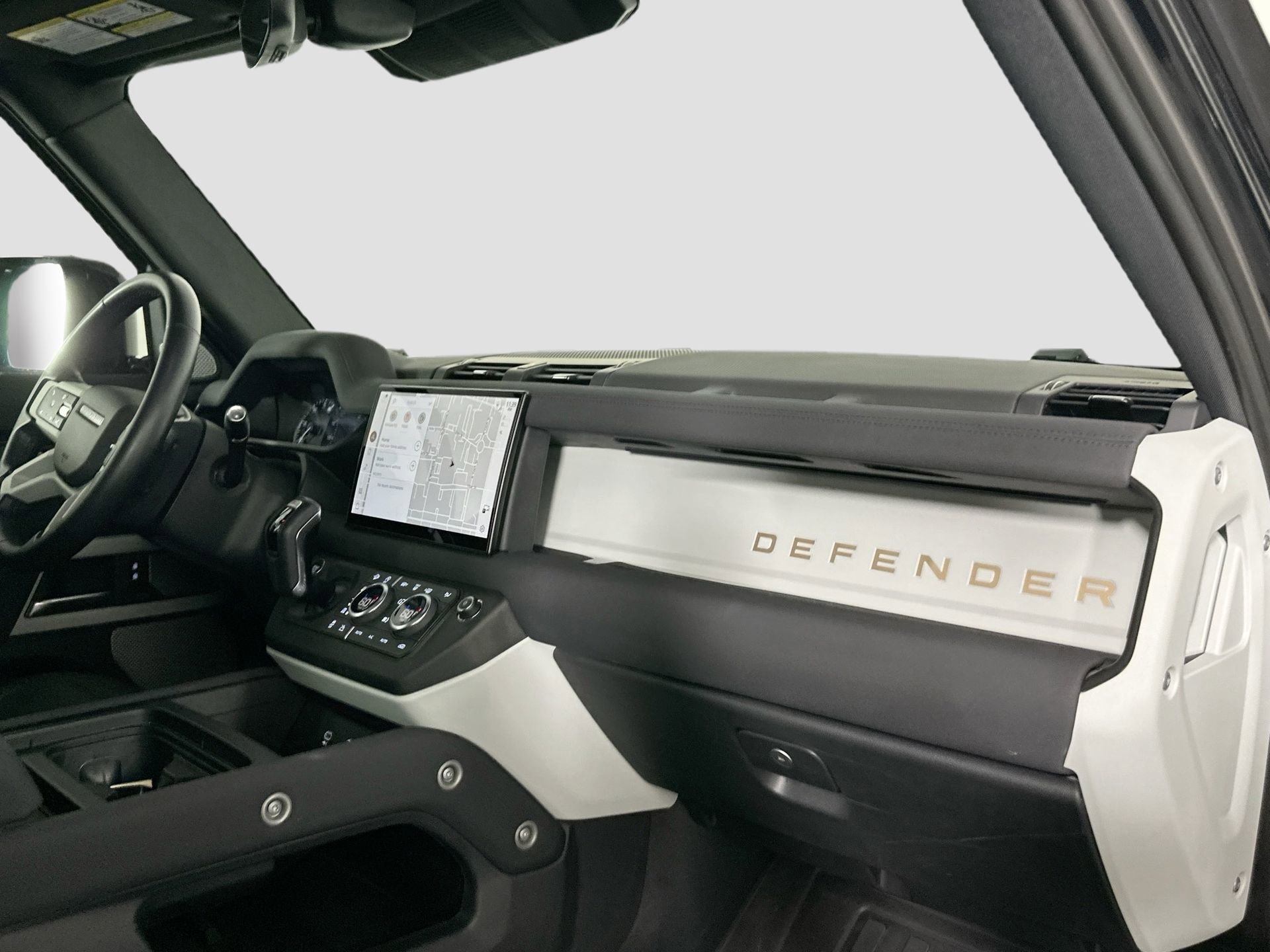 Certified 2023 Land Rover Defender 130 SE image 28