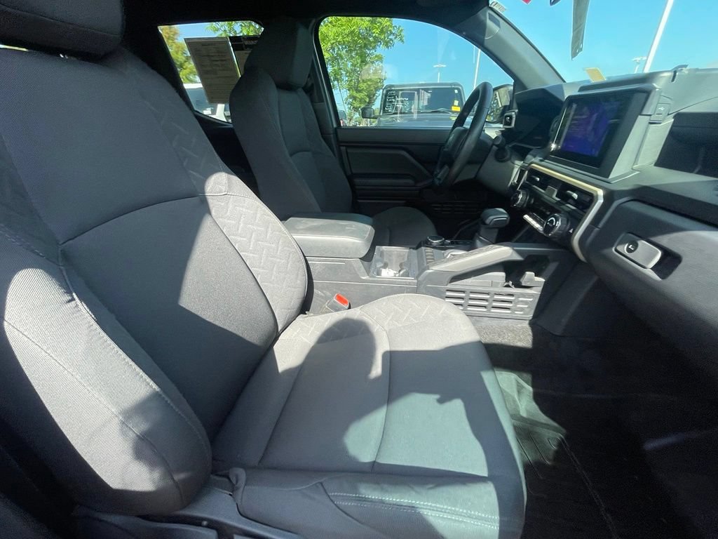 Used 2024 Toyota Tacoma SR AWD/4WD image 28