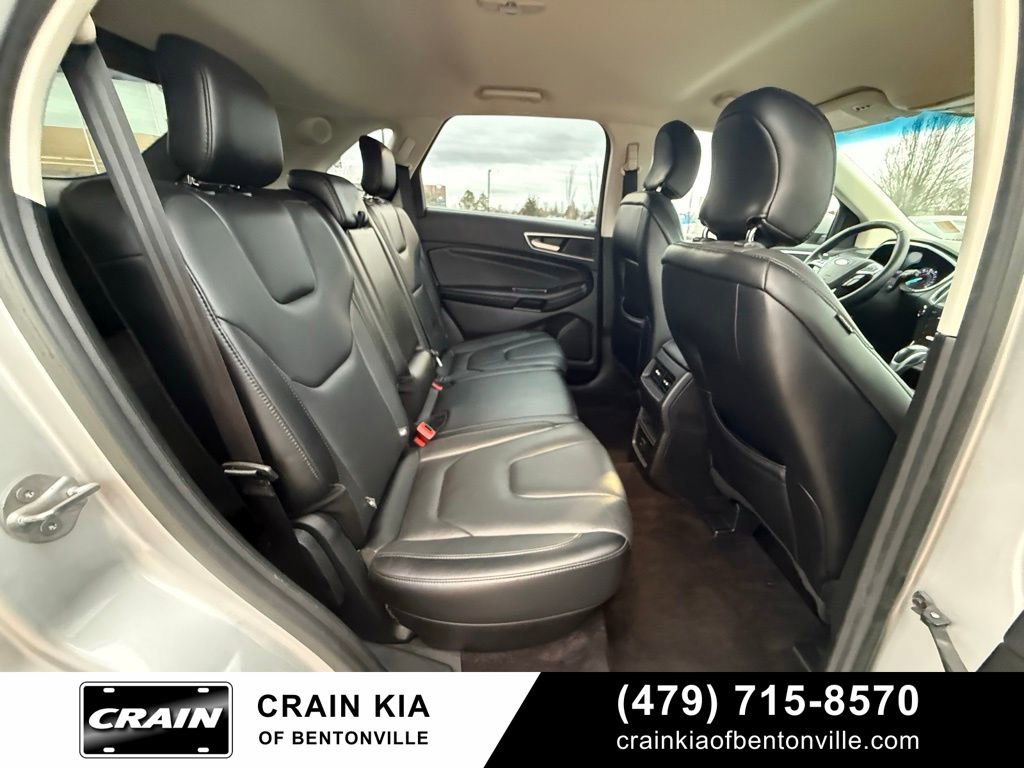 Used 2017 Ford Edge Titanium FWD image 7